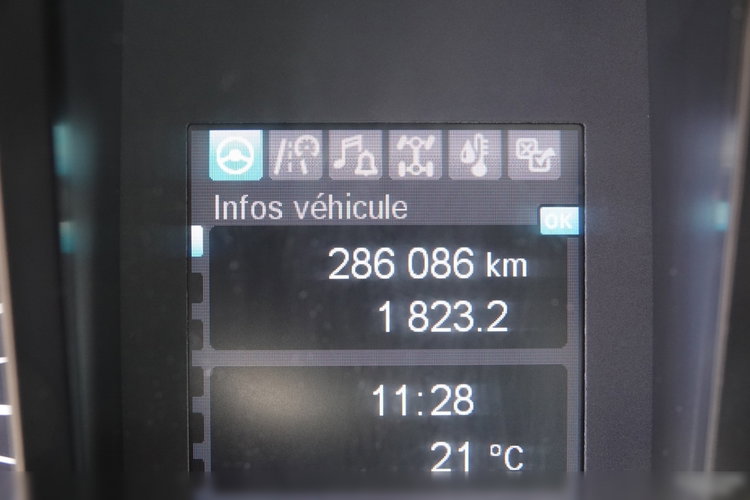 Mercedes AROCS 2643 / 6x4 / SKRZYNIOWY- 6.8 m / + HDS HIAB 144 wysów: 13 m / EURO 6 / STEROWANIE RADIOWE / ROTATOR zdjęcie 51