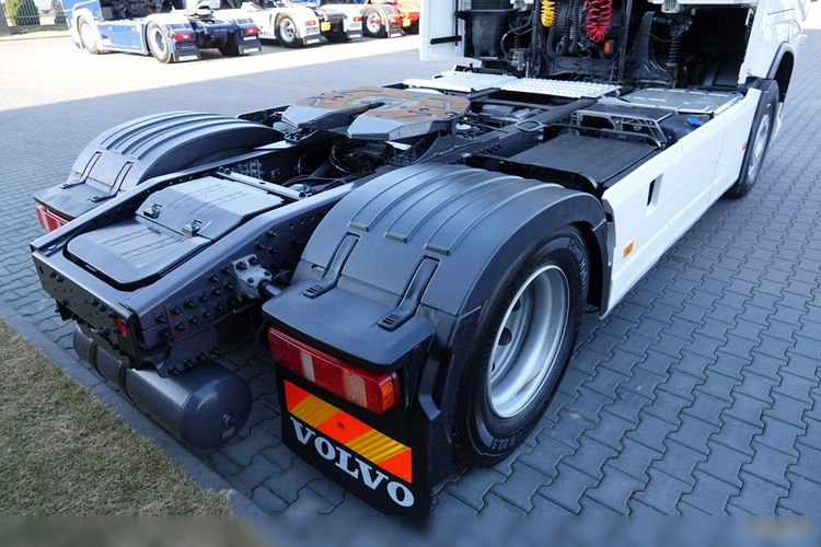 Volvo FH 460 /SPROWADZONY / PO KONTRAKCIE SERWISOWYM zdjęcie 16
