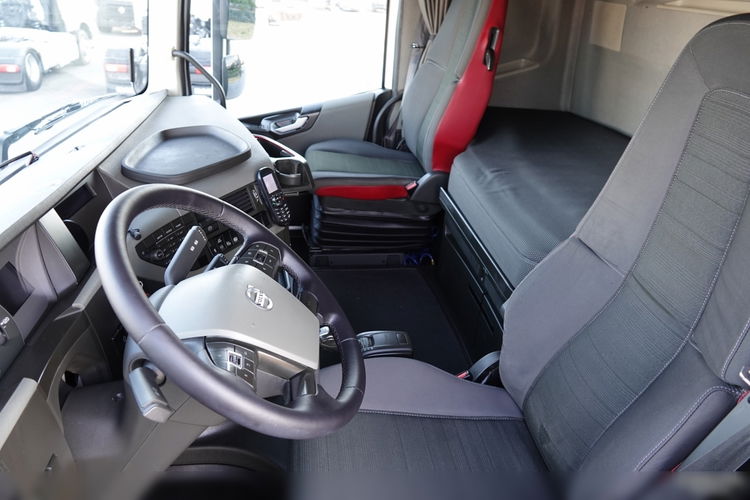 Volvo FH 460 /SPROWADZONY / PO KONTRAKCIE SERWISOWYM zdjęcie 25