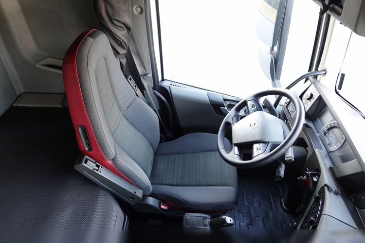 Volvo FH 460 /SPROWADZONY / PO KONTRAKCIE SERWISOWYM zdjęcie 27