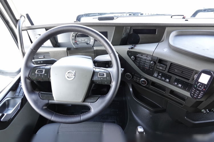 Volvo FH 460 /SPROWADZONY / PO KONTRAKCIE SERWISOWYM zdjęcie 29