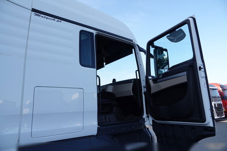 MAN TGX 18.470 / RETARDER / 2020 ROK / OPONY 100% / SPROWADZONY / PO KONTRAKCIE SERWISOWYM  zdjęcie 37