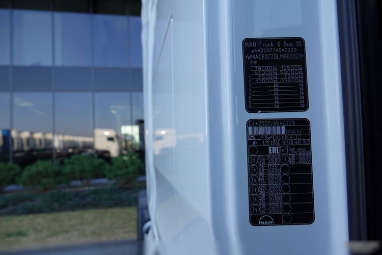 MAN TGX 18.470 / RETARDER / 2020 ROK / OPONY 100% / SPROWADZONY / PO KONTRAKCIE SERWISOWYM  zdjęcie 38