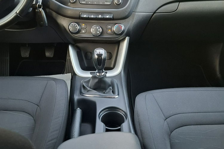 Kia Cee'd 1.4 MPI. Manual. Bogate Wyposażenie. Zadbany. Stan BDB. 2 x koła. zdjęcie 17
