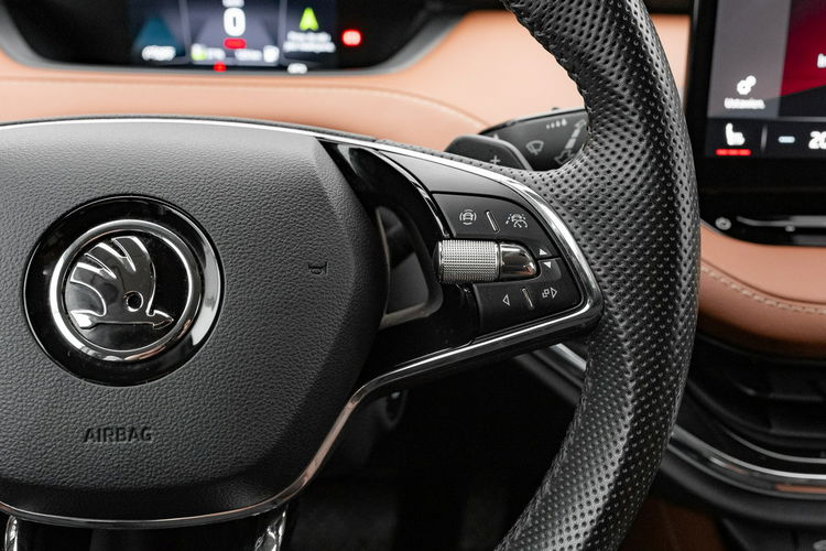 Skoda Enyaq 80 Maxx 204KM Aktywny temp. K.cof Podgrz.f kier szyba Salon PL VAT23% zdjęcie 19