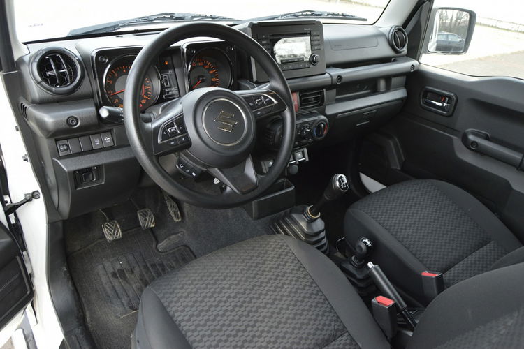 Suzuki Jimny 1.5 PRO / napęd 4x4 / I-rej. 2023 / Faktura VAT / Salon PL I-właścicie zdjęcie 5