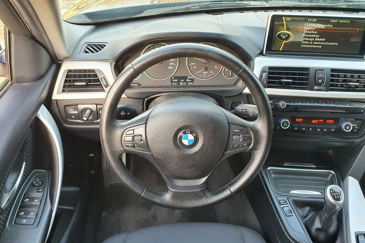 BMW 320 320d 184KM # Touring # Duży Ekran # Climatronic # PDC # Kamera # IGŁA zdjęcie 16