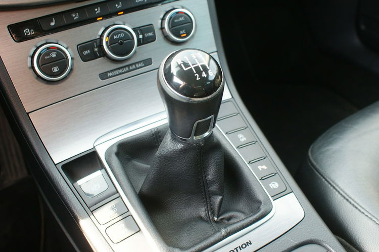 Volkswagen Passat zdjęcie 27