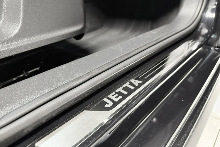 Volkswagen Jetta 1.4 TSI 150KM DSG BOSE Navi BiXenon HIGHLINE Klimatronic Kamer Łopatki zdjęcie 20