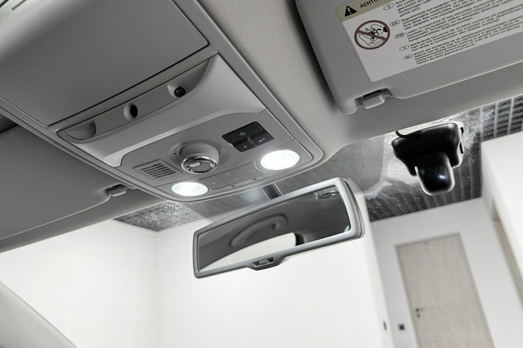 Volkswagen Jetta 1.4 TSI 150KM DSG BOSE Navi BiXenon HIGHLINE Klimatronic Kamer Łopatki zdjęcie 25