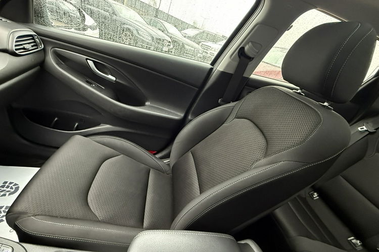 Hyundai i30 Lift 1.4 i turbo 140 KM Automat full led kamera Navi panorama zamiana zdjęcie 24
