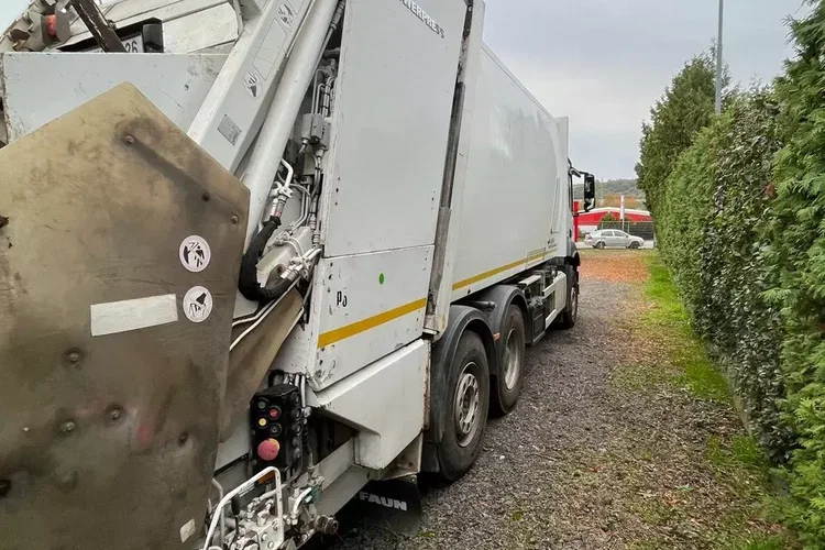 Mercedes AROCS 2536 eur6 FAUN VARIOPRSS520 zdjęcie 3