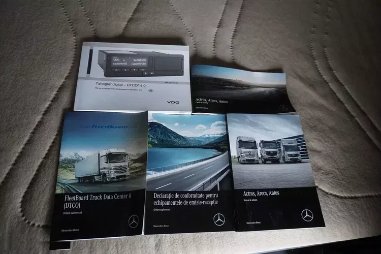 Mercedes Actros 1824 / Rama do zabudowy 9.1 m / kabina sypialna zdjęcie 26