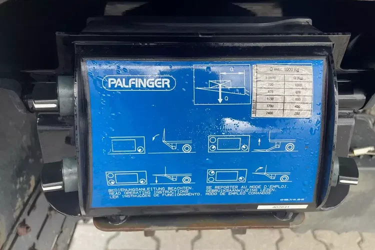 Mercedes 1218 zdjęcie 12