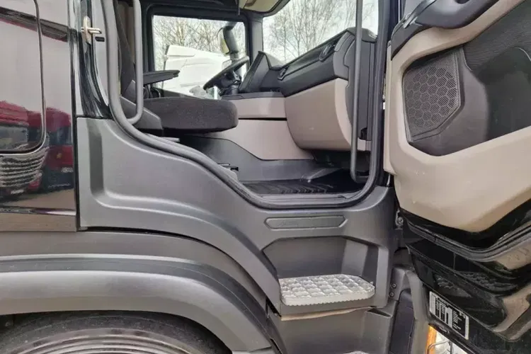 Scania G450A4x2NB XT HYDRAULIKA zdjęcie 18