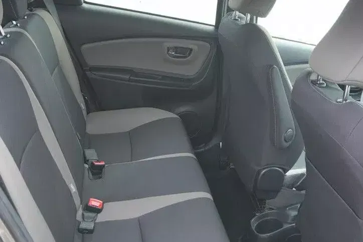 Toyota yaris zdjęcie 27