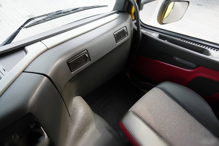 Volvo FM 410 / 6x2 / LAWETA + HDS PALFINGER PK 18500 / OŚ PODNOSZONA  / NAJAZDY HYDRAULICZNE / WCIĄGARKA / EURO 6  zdjęcie 49