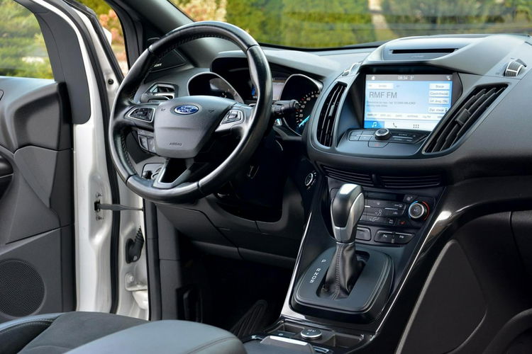 Ford Kuga Lift ST-Line Biała Perła 4WD Navi Radar ACC BI-Xenon led Skóry ASO zdjęcie 19