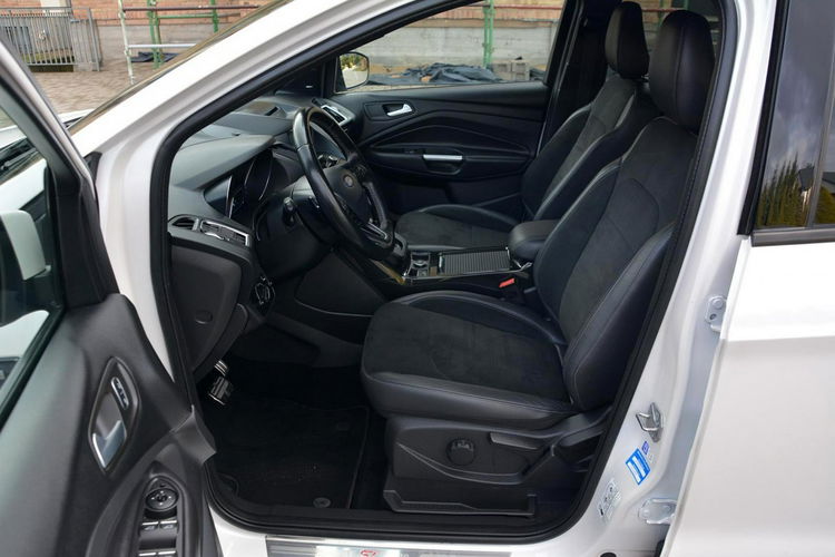 Ford Kuga Lift ST-Line Biała Perła 4WD Navi Radar ACC BI-Xenon led Skóry ASO zdjęcie 20