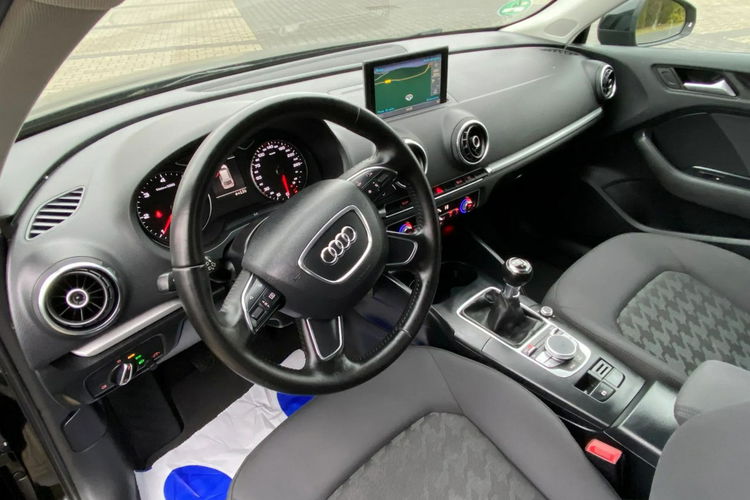 Audi A3 2.0 150KM+BI-XENON+LED+Asystent Poleceń+NAVI+Podgrzew fotele zdjęcie 20