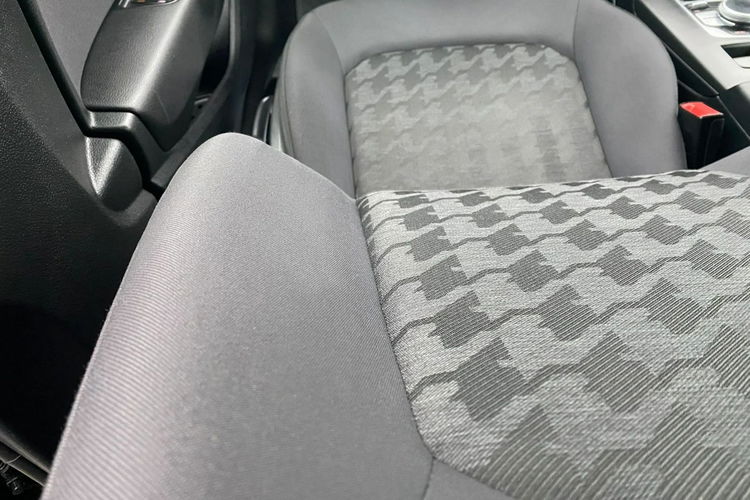 Audi A3 2.0 150KM+BI-XENON+LED+Asystent Poleceń+NAVI+Podgrzew fotele zdjęcie 35