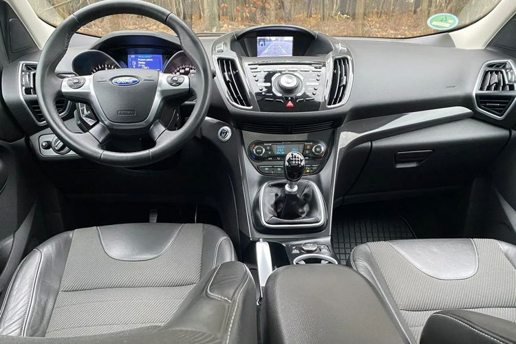 Ford Kuga Panorama+Ledy przód tył+Półskóry+Keyless Go+Climatronic+Podg Fotele zdjęcie 24