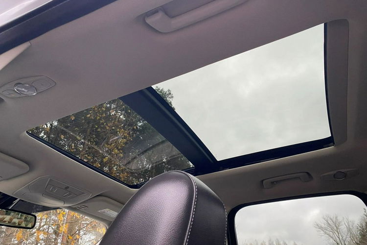 Ford Kuga Panorama+Ledy przód tył+Półskóry+Keyless Go+Climatronic+Podg Fotele zdjęcie 30