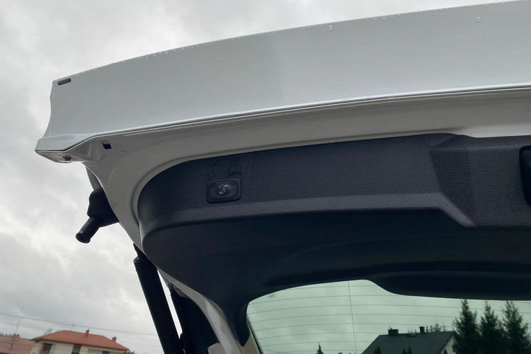 Ford Kuga Panorama+Ledy przód tył+Półskóry+Keyless Go+Climatronic+Podg Fotele zdjęcie 39