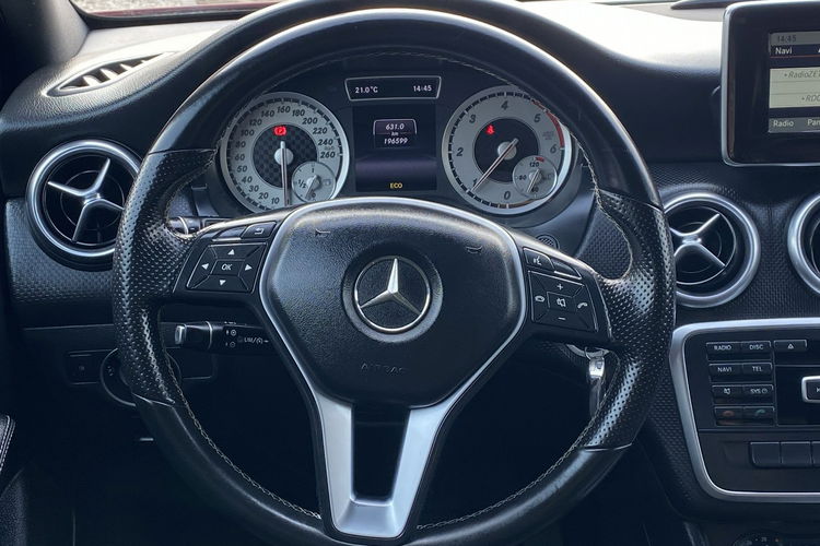 Mercedes A 180 Ledy+Panorama+Czarna podsufitka+Ksenob+Półskóra+Klimatronic+NAVI zdjęcie 29