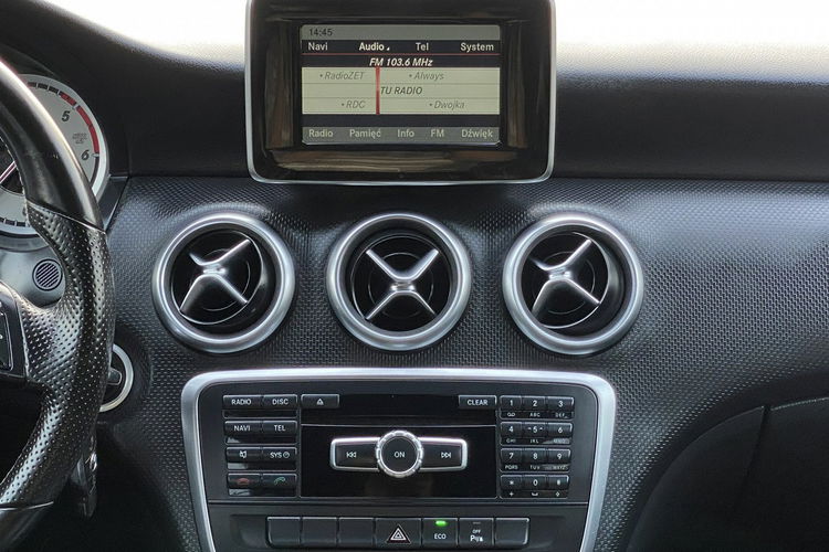 Mercedes A 180 Ledy+Panorama+Czarna podsufitka+Ksenob+Półskóra+Klimatronic+NAVI zdjęcie 31