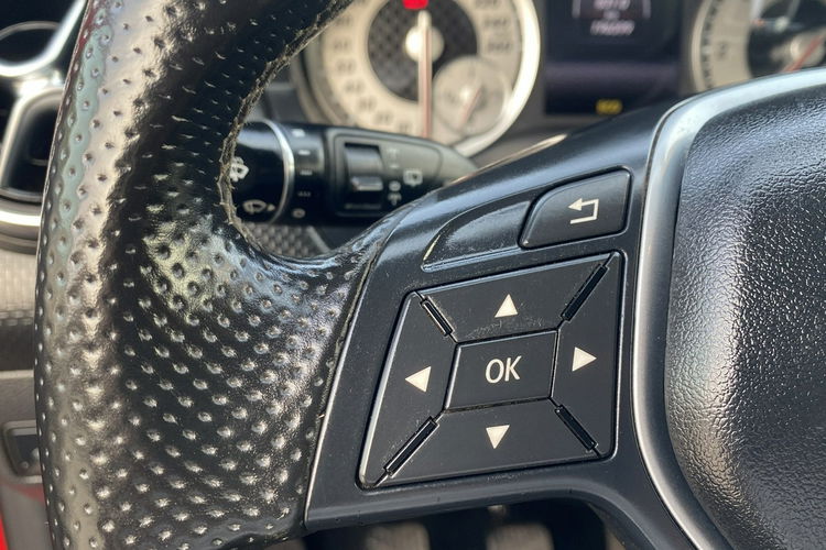 Mercedes A 180 Ledy+Panorama+Czarna podsufitka+Ksenob+Półskóra+Klimatronic+NAVI zdjęcie 36
