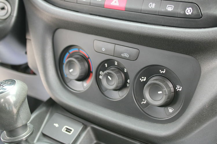 Fiat Doblo Dynamic L2 105HP F-vat HAK SalonPL Gwarancja zdjęcie 22