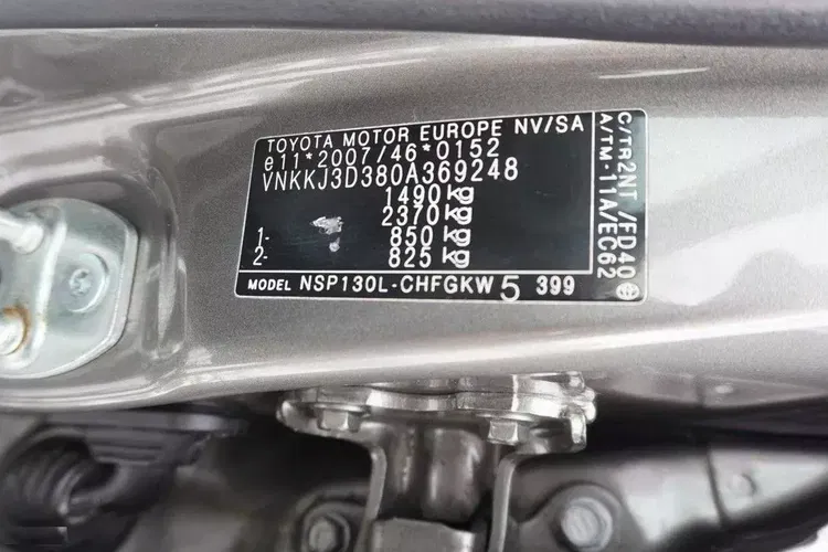 Toyota yaris zdjęcie 69