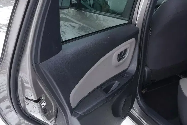 Toyota yaris zdjęcie 70