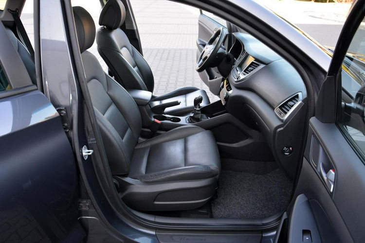 Hyundai Tucson Panorama Keyless go Navi Kamera Skóry Panorama Ledy ALU19 zdjęcie 15