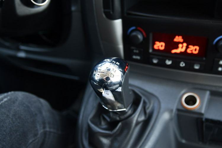 Citroen Jumpy Combi 2.0hdi Automat, 9 Osobowe, Klima prżód i Tył.Hak.Navi zdjęcie 32