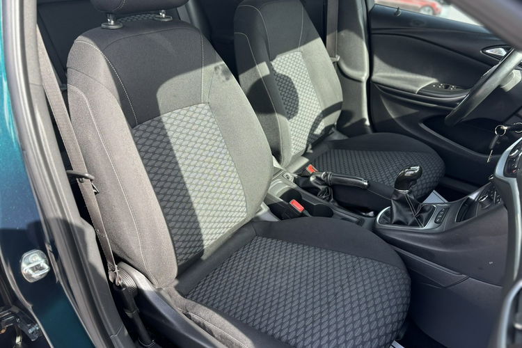 Opel Astra Gwarancja, Wypas, Stan Bardzo Dobry zdjęcie 22