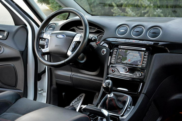 Ford S-Max Pakiet ST Lift Panorama Radar ACC Ledy Skóry Navi Convers Alu18 2xPark zdjęcie 19