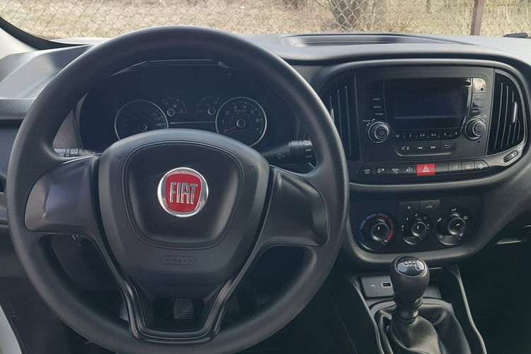 Fiat Doblo MAXI 3 OSOBY DŁUGI BLASZAK VAN FURGON KLIMA TEMPOMAT KRAJOWY zdjęcie 17