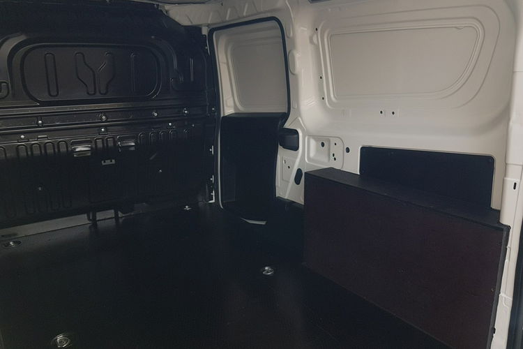 Fiat Doblo MAXI 3 OSOBY DŁUGI BLASZAK VAN FURGON KLIMA TEMPOMAT KRAJOWY zdjęcie 19