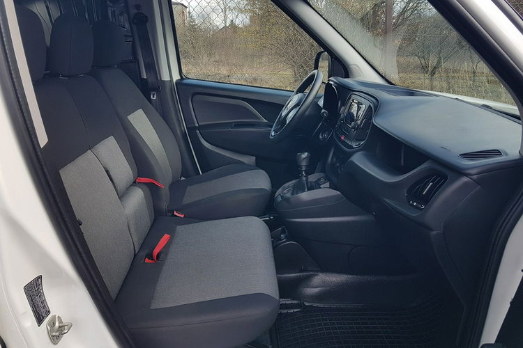 Fiat Doblo MAXI 3 OSOBY DŁUGI BLASZAK VAN FURGON KLIMA TEMPOMAT KRAJOWY zdjęcie 22