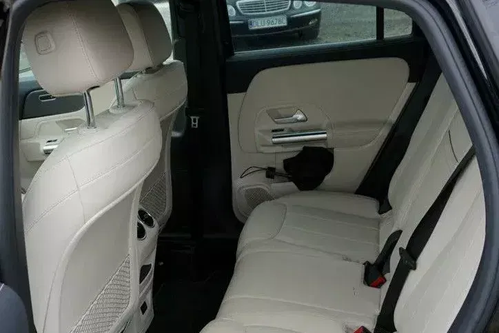 Mercedes gla zdjęcie 12