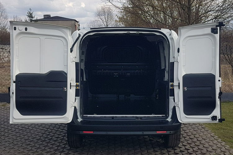 Fiat Doblo MAXI 3 OSOBY DŁUGI BLASZAK VAN FURGON KLIMA TEMPOMAT KRAJOWY zdjęcie 5