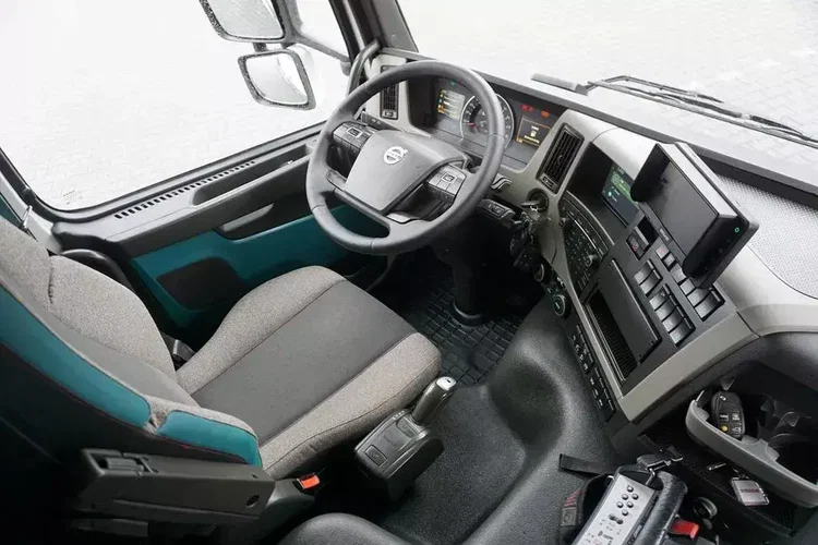 Volvo FM / 500 / 6 X 2 / SKRZYNIOWY + HDS / HIAB 232 E-6 / WYSIĘG 17 M / OŚ SKRĘTNA zdjęcie 13