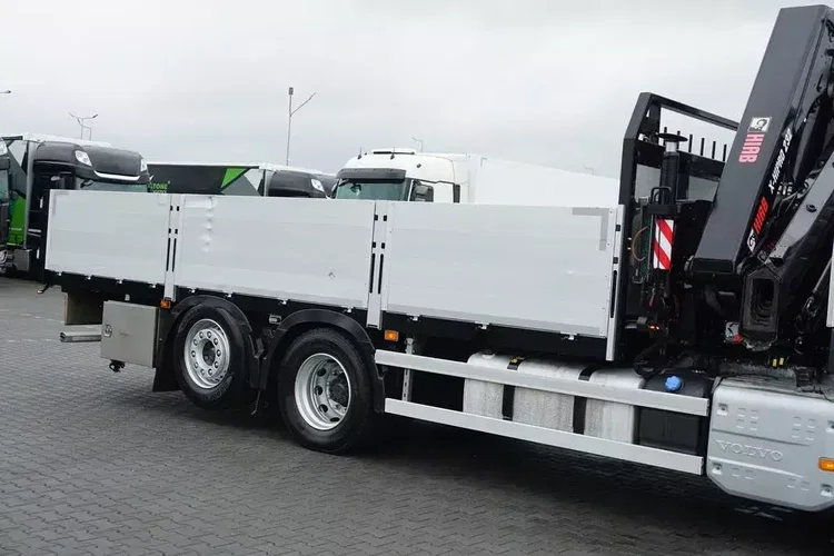 Volvo FM / 500 / 6 X 2 / SKRZYNIOWY + HDS / HIAB 232 E-6 / WYSIĘG 17 M / OŚ SKRĘTNA zdjęcie 34