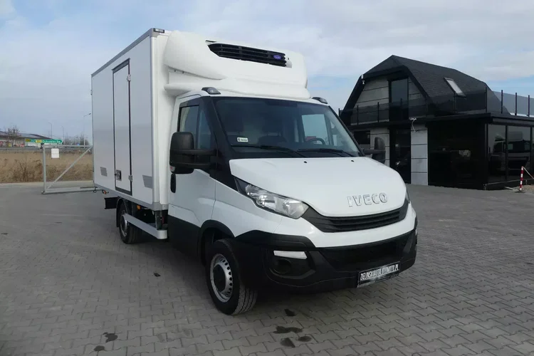 Iveco DAILY 35S15 / CHŁODNIA / SUPER STAN / Silnik 2998.00 cm3 / Agregat CARRIER XARIOS 350 / zdjęcie 14