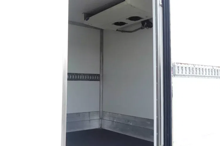 Iveco DAILY 35S15 / CHŁODNIA / SUPER STAN / Silnik 2998.00 cm3 / Agregat CARRIER XARIOS 350 / zdjęcie 20