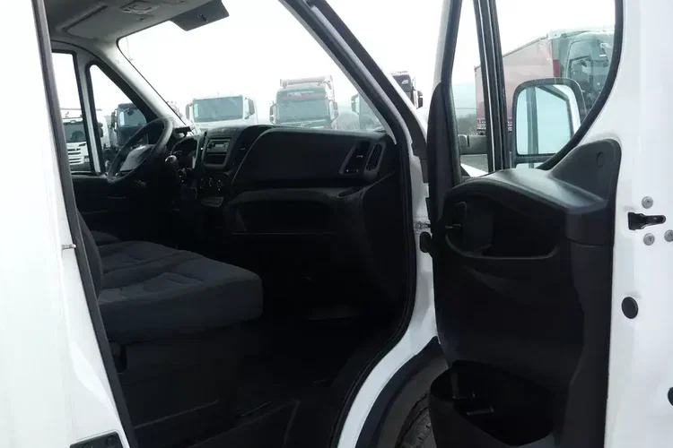 Iveco DAILY 35S15 / CHŁODNIA / SUPER STAN / Silnik 2998.00 cm3 / Agregat CARRIER XARIOS 350 / zdjęcie 23