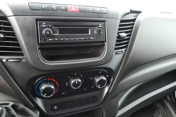 Iveco DAILY 35S15 / CHŁODNIA / SUPER STAN / Silnik 2998.00 cm3 / Agregat CARRIER XARIOS 350 / zdjęcie 26