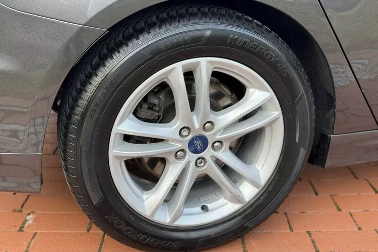 Ford mondeo zdjęcie 11